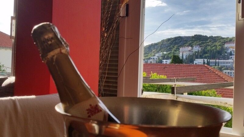 Guest House Amalija *